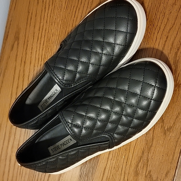 Steve Madden Shoes - Steve Madden ECENTRCQ black slide on shoes
